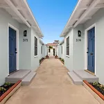 Beachside 1Br Haven Near Ocean & Outdoor Space